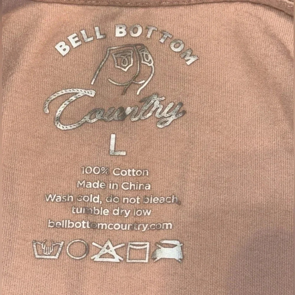 Lainey Wilson Official Merch Bell Bottom Country Short Sleeve Cotton Shirt - Picture 10 of 10